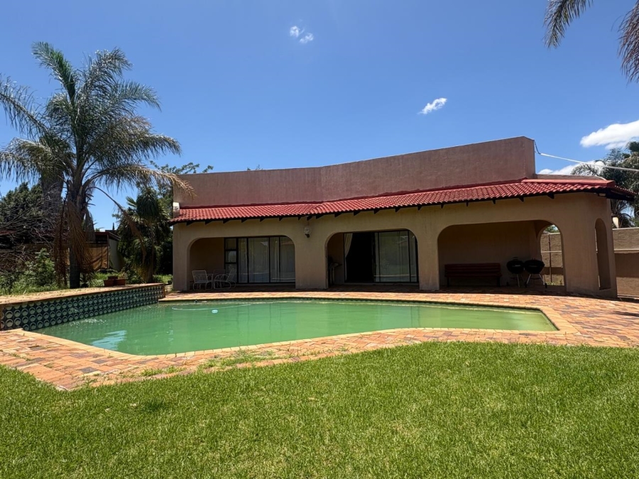 4 Bedroom Property for Sale in Riebeeckstad Free State